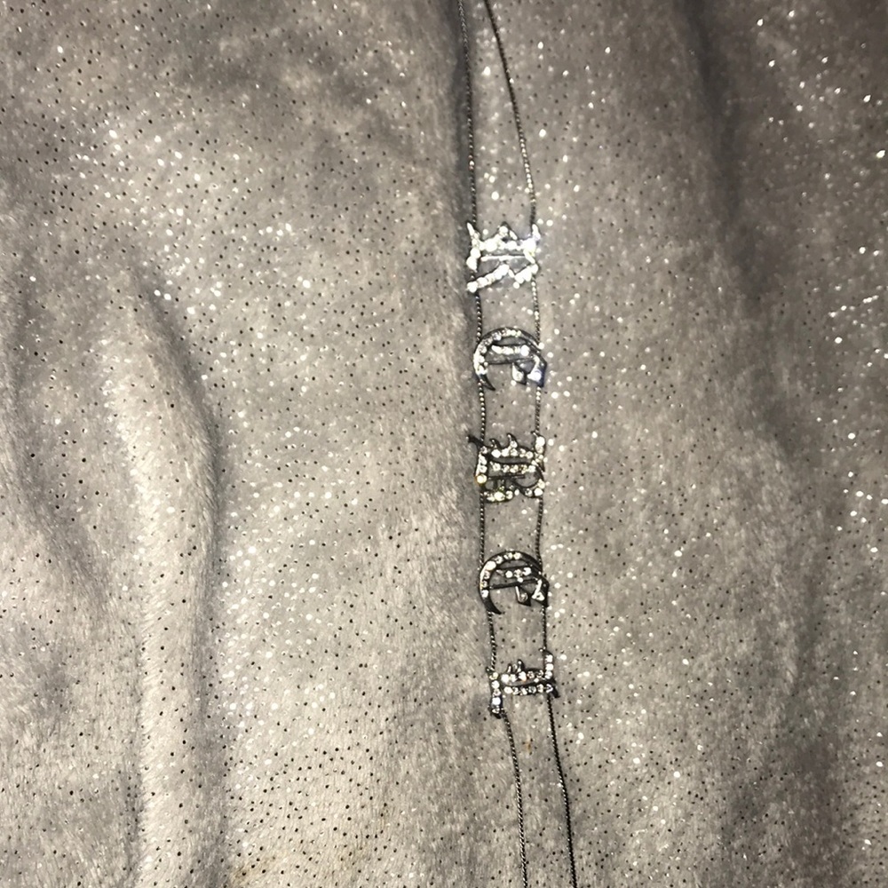 Rebel grey chocker